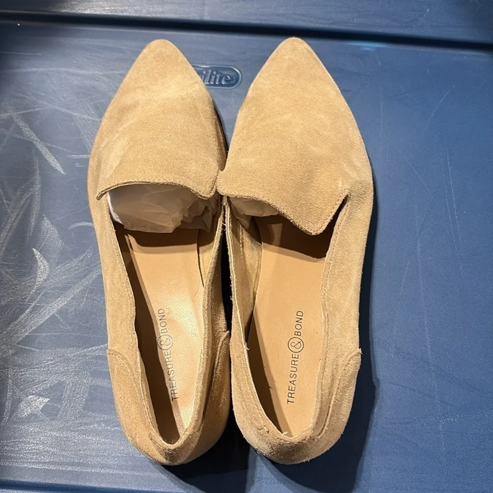 Treasure and Bond TBKAIYA-LEA cream suede pointed toe loafers